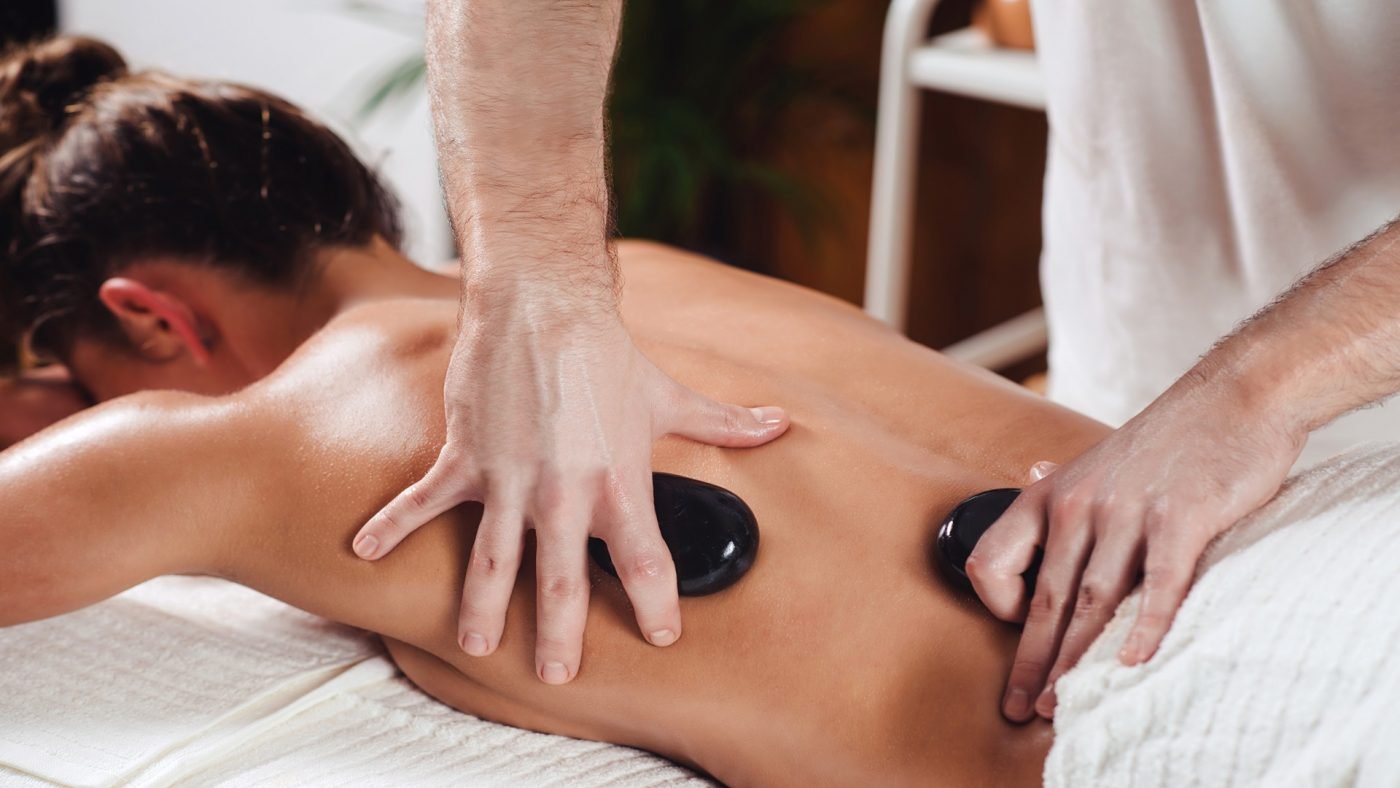massage aux pierres chaudes